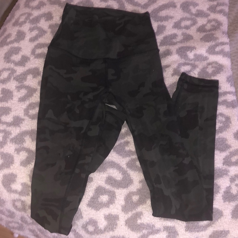 Green camo Lululemon align leggings